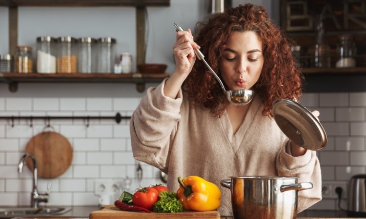 Dieta przeciwzapalna - co jeść na wzmocnienie odporności? Zasady, produkty, jadłospis - zdjęcie