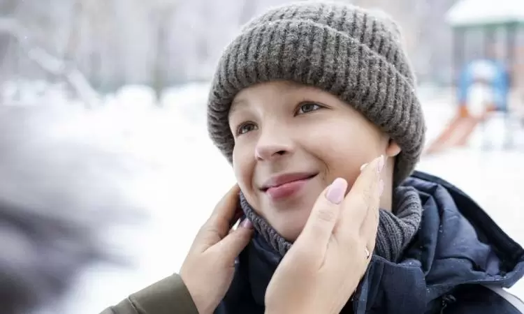 Kosmetyki ochronne dla dzieci - jak wybrać krem na jesień i zimę dla malucha? - zdjęcie