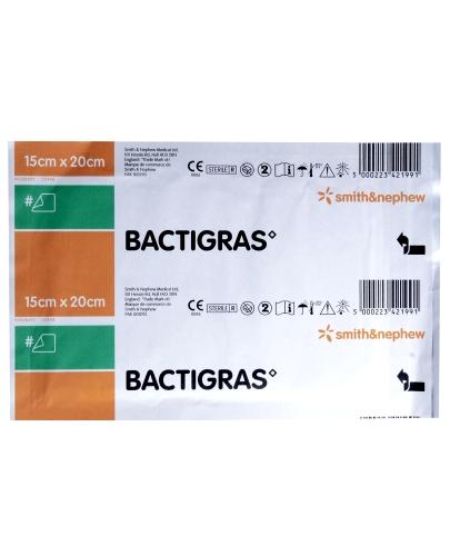 podgląd produktu Bactigras opatrunek gazowy nasączony parafiną i chlorheksydyną 15cm x 20cm 1 sztuka