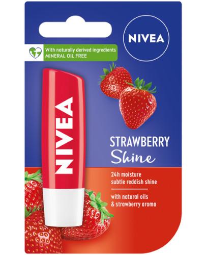 podgląd produktu Nivea Strawberry Shine pielęgnująca pomadka do ust edycja limitowana 4,8 g